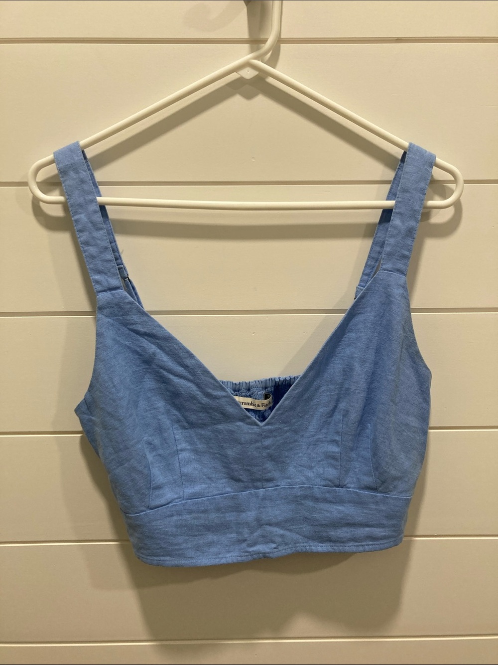 Abercrombie & Fitch Soft Collection Plunge Linen-Blend Crop Top-Size Med-Smocked